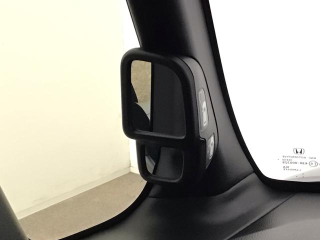 N-BOXカスタム Lターボ LED・フルセグ・メモリナビ・バックカメラ・純正AW・シートヒーター・ETC 地デジチューナー 衝突軽減ブレーキサポート LEDヘッドライ ターボエンジン PS カーテンエアバック エアバック USB(24枚目)