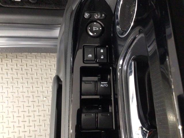 N-BOXカスタム Lターボ LED・フルセグ・メモリナビ・バックカメラ・純正AW・シートヒーター・ETC 地デジチューナー 衝突軽減ブレーキサポート LEDヘッドライ ターボエンジン PS カーテンエアバック エアバック USB(34枚目)