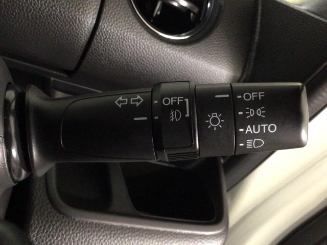 N-BOXカスタム G・EXターボホンダセンシング LED・メモリナビ・CD・バックカメラ・純正AW・シートヒーター・ETC Rカメ 前席シートヒーター クルコン サイドエアバッグ タ-ボ LEDヘットライト USB接続 横滑り防止 パワーステアリング(17枚目)