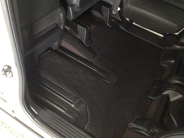 N-BOXカスタム G・EXターボホンダセンシング LED・メモリナビ・CD・バックカメラ・純正AW・シートヒーター・ETC Rカメ 前席シートヒーター クルコン サイドエアバッグ タ-ボ LEDヘットライト USB接続 横滑り防止 パワーステアリング(37枚目)