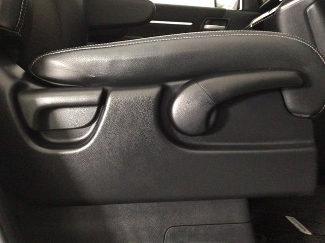 �y�O�ȁz�^�]�Ȃɂ̓V�[�g���𒲐��ł���n�C�g�A�W���X�^�[����������A���L���V�[�g�|�W�V�����̐ݒ肪�\�ɂȂ��Ă���܂���