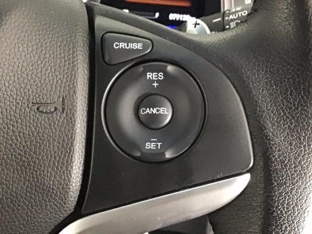 フィットハイブリッド Ｓパッケージ　ＬＥＤ・フルセグ・メモリナビ・ＤＶＤ・バックカメラ・純正ＡＷ・ＥＴＣ　サイドエアバック　リアカメラ　ＶＳＡ　クルコン　地デジＴＶ　イモビライザー　パワーウィンドウ　スマキー　ＤＶＤ再生　ナビＴＶ（13枚目）