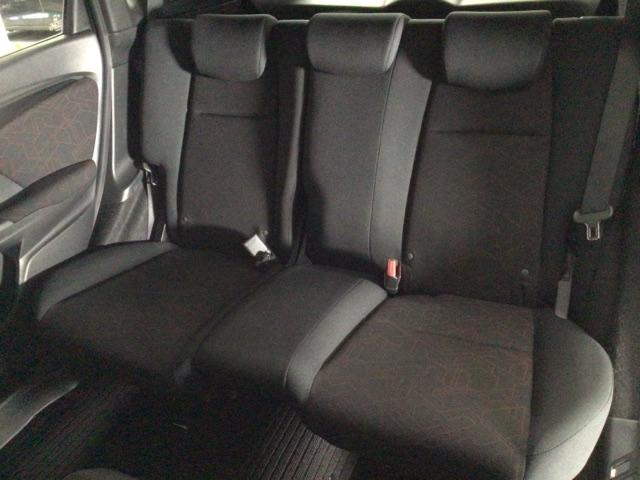 フィットハイブリッド Ｓパッケージ　ＬＥＤ・フルセグ・メモリナビ・ＤＶＤ・バックカメラ・純正ＡＷ・ＥＴＣ　サイドエアバック　リアカメラ　ＶＳＡ　クルコン　地デジＴＶ　イモビライザー　パワーウィンドウ　スマキー　ＤＶＤ再生　ナビＴＶ（37枚目）