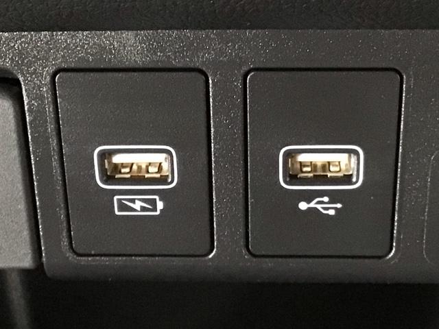 フィット ｅ：ＨＥＶホーム　レンタＵＰ・ＬＥＤ・フルセグ・メモリナビ・バックカメラ・ホンダＣＯＮＮＥＣＴ　前後誤発進抑制機能　クリソナ　助手席エアバッグ　運転席エアバッグ　ＬＥＤライト　ＵＳＢ接続　ＡＢＳ　サイドエアバッグ（20枚目）