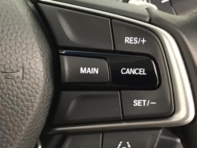 �y�A�_�v�e�B�u�E�N���[�Y�E�R���g���[���z�\�ߐݒ肵���ԑ����ŃN���}�������I�ɉ������B�O���ԂƂ̓K�؂ȎԊԋ������ێ����Ȃ���Ǐ]���s���A�������H�ł̃h���C�o�[�̔�J���y�����Ă����������@�\�t��