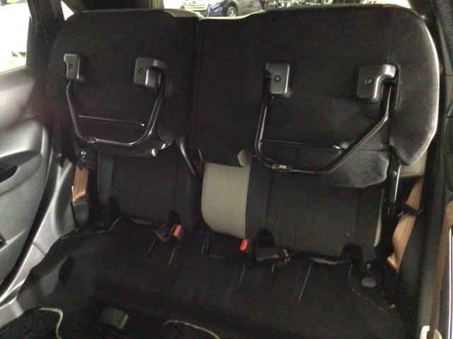 フィット ホーム２０周年特別仕様車メゾン　ＬＥＤ・ホンダＣＯＮＮＥＣＴ・メモリナビ・バックカメラ・シートヒーター・ＥＴＣ　Ｒカメ　セキュリティーアラーム　スマートキーシステム　ＬＥＤヘッドランプ　フルセグ　衝突被害軽減システム　ＵＳＢ接続（38枚目）