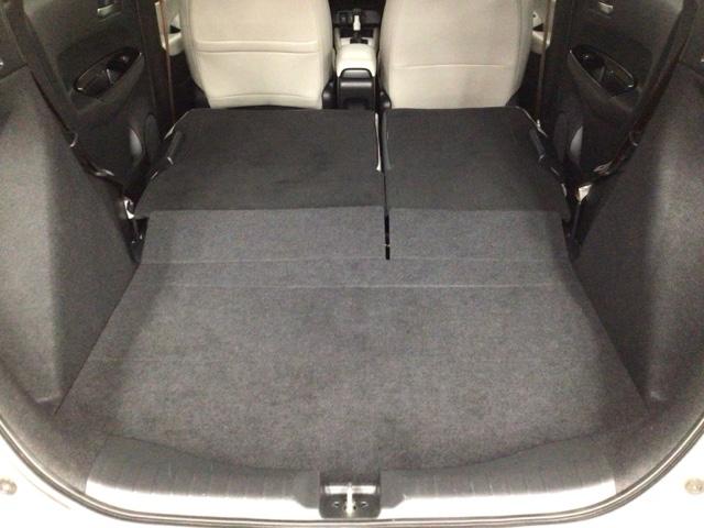 フィット ホーム２０周年特別仕様車メゾン　ＬＥＤ・ホンダＣＯＮＮＥＣＴ・メモリナビ・バックカメラ・シートヒーター・ＥＴＣ　Ｒカメ　セキュリティーアラーム　スマートキーシステム　ＬＥＤヘッドランプ　フルセグ　衝突被害軽減システム　ＵＳＢ接続（41枚目）