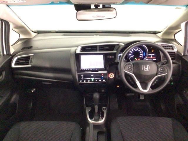 フィット １３Ｇ・Ｌホンダセンシング　ＬＥＤ・フルセグ・メモリナビ・ＤＶＤ・ＣＤ・バックカメラ・社外ＡＷ・ＥＴＣ　地デジフルセグＴＶ　ＥＴＣ車載器　ＤＶＤ再生可　ナビ＆ＴＶ　サイドカーテンエアバック　ＵＳＢ　リアカメラ　エアバック　ＶＳＡ（4枚目）