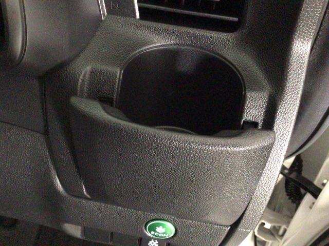 フィット １３Ｇ・Ｌホンダセンシング　ＬＥＤ・フルセグ・メモリナビ・ＤＶＤ・ＣＤ・バックカメラ・社外ＡＷ・ＥＴＣ　地デジフルセグＴＶ　ＥＴＣ車載器　ＤＶＤ再生可　ナビ＆ＴＶ　サイドカーテンエアバック　ＵＳＢ　リアカメラ　エアバック　ＶＳＡ（23枚目）