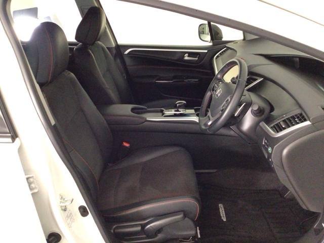 ジェイド ハイブリッドＲＳ・ホンダセンシング　ＬＥＤ・フルセグ・メモリナビ・バックカメラ・純正ＡＷ・ＵＳＢポート・ＥＴＣ　衝突軽減Ｂ　助手席エアバッグ　サイドエアバック　オートクルーズコントロール　ＬＥＤライト　イモビライザー　地デジ　リアカメラ（30枚目）