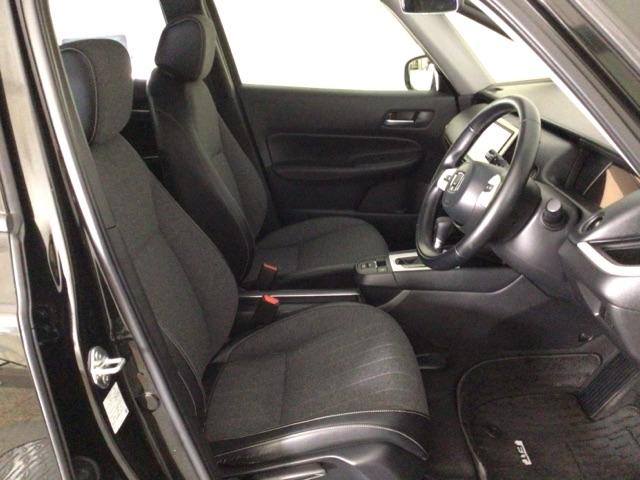 フィット ｅ：ＨＥＶホーム　ＬＥＤ・フルセグ・メモリナビ・バックカメラ・純正ＡＷ・ホンダＣＯＮＮＥＣＴ　前後誤発進抑制機能　クリソナ　助手席エアバッグ　運転席エアバッグ　ＬＥＤライト　ＵＳＢ接続　ＡＢＳ　サイドエアバッグ　ＶＳＡ（34枚目）