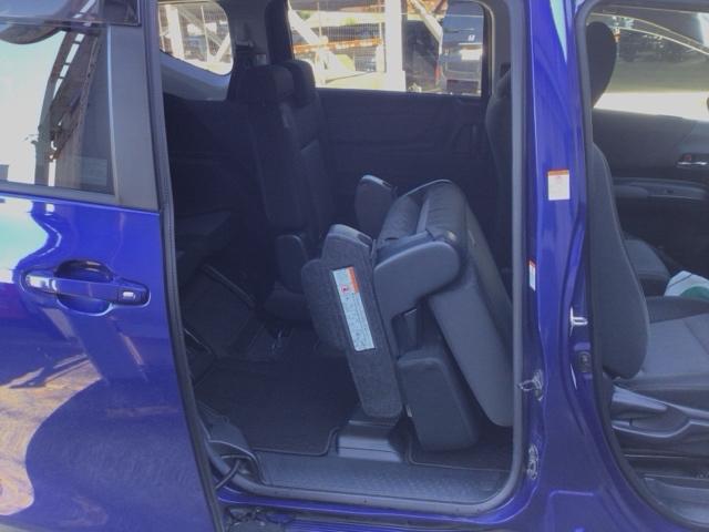 シエンタ ハイブリッドＧ　ＬＥＤ・フルセグ・メモリナビ・バックカメラ・両側電動スライドドア・ＥＴＣ　ブレーキサポート　ＬＥＤライト　Ｂカメラ　地デジ　クルコン　キーフリー　スマキー　横滑り防止システム　ナビＴＶ　イモビライザー（26枚目）