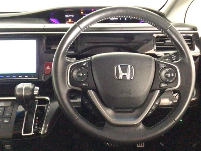 �y�n���h���z�^�]�ɂ������l�X�ȑ�������S�ɍs����悤�Ɏ��_�ړ������Ȃ����쐫�ɔz�����ꂽ�X�C�b�`�ނ��Ïk���ꂽ�R�b�N�s�b�g�ł��B