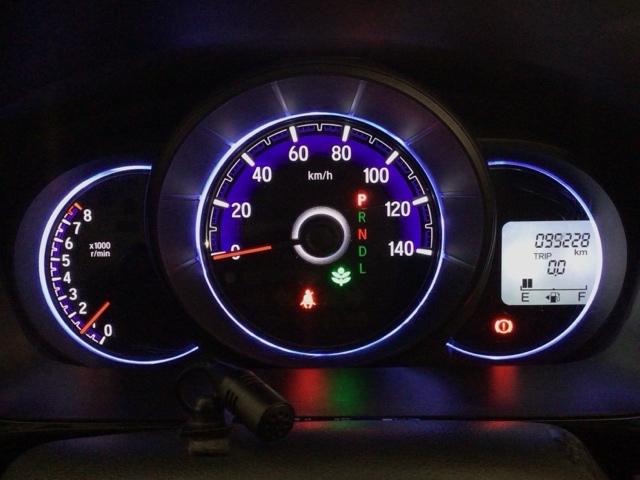 Ｎ－ＷＧＮカスタム Ｇ・Ａパッケージ　ＨＩＤ・フルセグ・メモリナビ・ＣＤ・バックカメラ・純正ＡＷ・ＥＴＣ　追突被害軽減ブレーキ　フロントベンチシート　Ｒカメ　ＡＵＴＯエアコン　地デジ　助手席エアバック　ＡＢＳ　パワーウィンドウ　横滑り防止（11枚目）