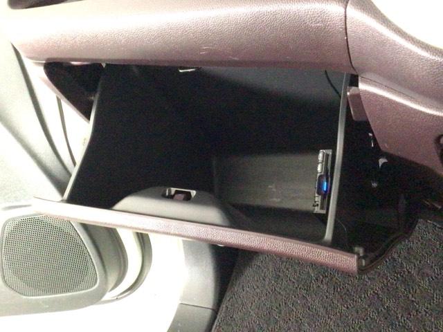 Ｎ－ＷＧＮカスタム Ｇ・Ａパッケージ　ＨＩＤ・フルセグ・メモリナビ・ＣＤ・バックカメラ・純正ＡＷ・ＥＴＣ　追突被害軽減ブレーキ　フロントベンチシート　Ｒカメ　ＡＵＴＯエアコン　地デジ　助手席エアバック　ＡＢＳ　パワーウィンドウ　横滑り防止（21枚目）