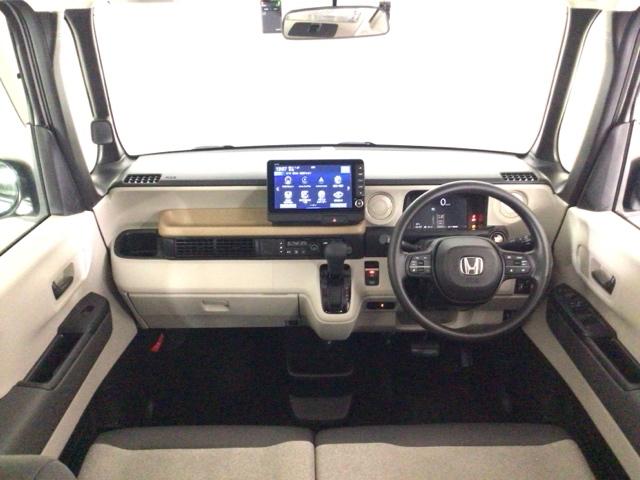 Ｎ－ＢＯＸ ベースグレード　デモカーＵＰ・ＬＥＤ・フルセグ・ホンダＣＯＮＮＥＣＴ・シートヒーター・ＥＴＣ　衝突軽減システム　スマートキ－　カーテンエアバック　イモビライザー　横滑り防止　オートクルーズ　ＬＥＤヘッドライト　地デジ（4枚目）