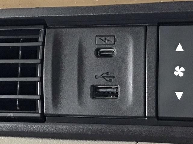 Ｎ－ＢＯＸ ベースグレード　デモカーＵＰ・ＬＥＤ・フルセグ・ホンダＣＯＮＮＥＣＴ・シートヒーター・ＥＴＣ　衝突軽減システム　スマートキ－　カーテンエアバック　イモビライザー　横滑り防止　オートクルーズ　ＬＥＤヘッドライト　地デジ（25枚目）