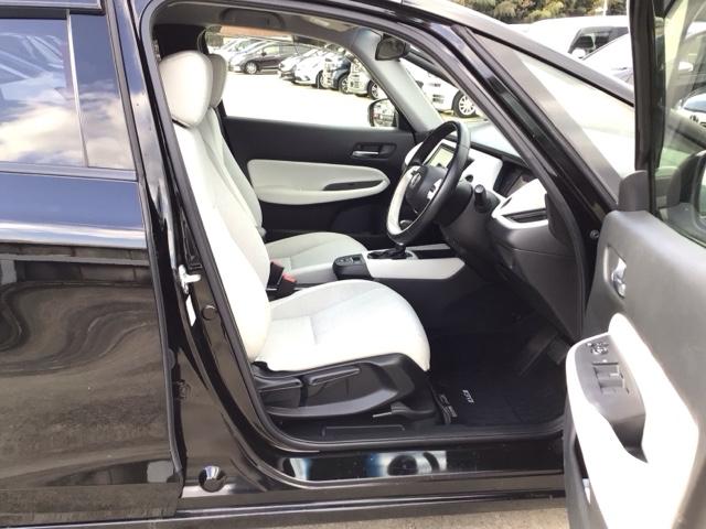 フィット ｅ：ＨＥＶホーム　ＬＥＤ・フルセグ・メモリナビ・バックカメラ・社外ＡＷ・ホンダＣＯＮＮＥＣＴ　前後誤発進抑制機能　クリソナ　助手席エアバッグ　運転席エアバッグ　ＬＥＤライト　ＵＳＢ接続　ＡＢＳ　サイドエアバッグ　ＶＳＡ（22枚目）