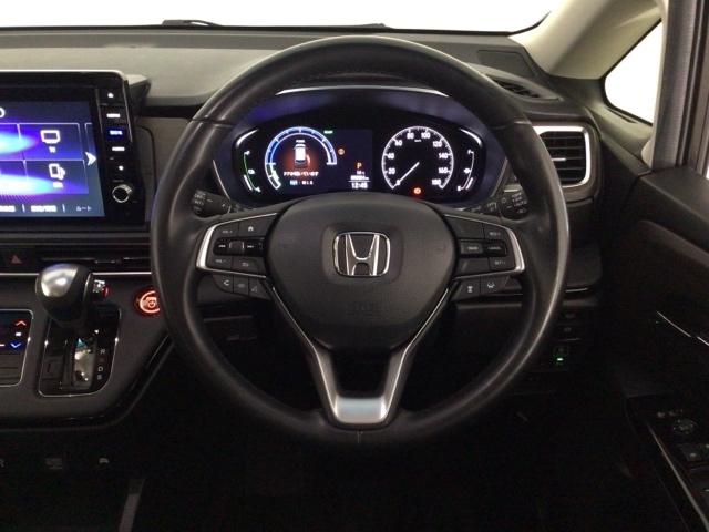 オデッセイハイブリッド e:HEVアブソルート LED・フルセグ・メモリナビ・バックカメラ・純正AW・両側電動ドア・ETC サイドカーテンエアバック 衝突被害軽減ブレーキ LEDヘッドランプ クリアランスソナー 両電動ドア USB DVD(12枚目)