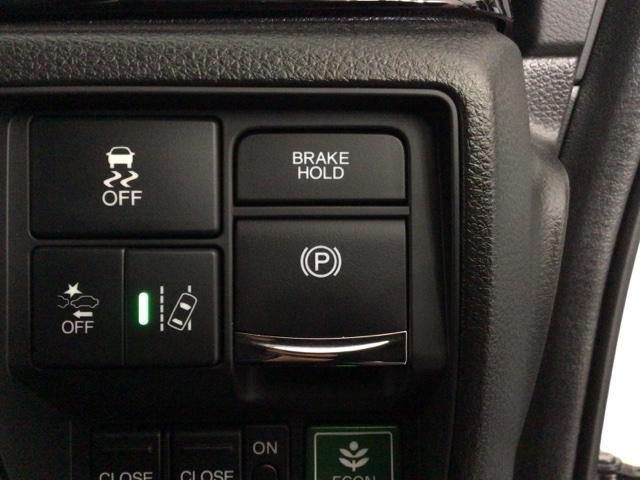 オデッセイハイブリッド e:HEVアブソルート LED・フルセグ・メモリナビ・バックカメラ・純正AW・両側電動ドア・ETC サイドカーテンエアバック 衝突被害軽減ブレーキ LEDヘッドランプ クリアランスソナー 両電動ドア USB DVD(29枚目)