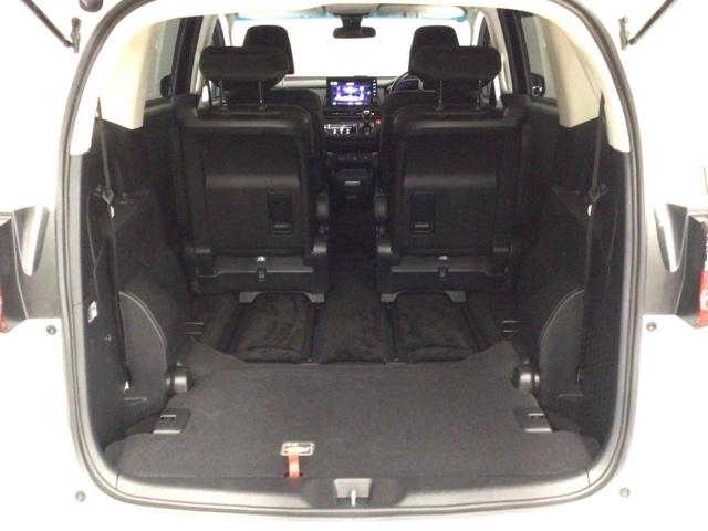 オデッセイハイブリッド e:HEVアブソルート LED・フルセグ・メモリナビ・バックカメラ・純正AW・両側電動ドア・ETC サイドカーテンエアバック 衝突被害軽減ブレーキ LEDヘッドランプ クリアランスソナー 両電動ドア USB DVD(37枚目)