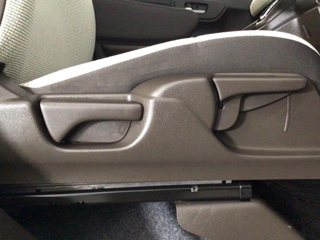 �y�O�ȁz�^�]�Ȃɂ̓V�[�g���𒲐��ł���n�C�g�A�W���X�^�[����������A���L���V�[�g�|�W�V�����̐ݒ肪�\�ɂȂ��Ă���܂���