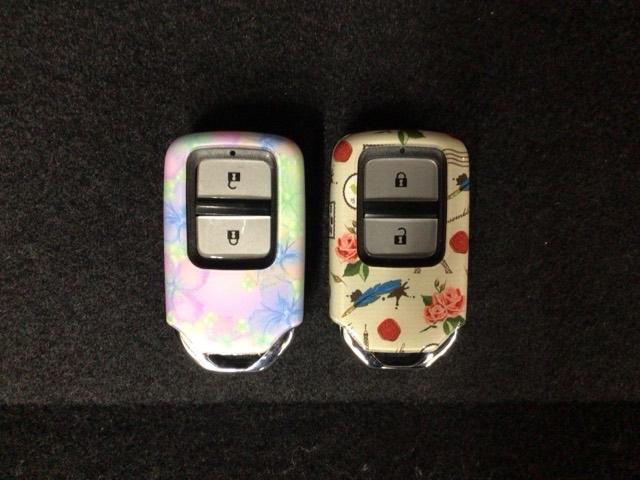 フィットハイブリッド Ｌパッケージ　ＬＥＤ・フルセグ・メモリナビ・ＤＶＤ・バックカメラ・ＥＣＯＮスイッチ・ＥＴＣ　ナビ＆ＴＶ　地デジフルセグＴＶ　サイドエアバック　ＤＶＤ再生　オートクルーズコントロール　イモビライザー　ＥＳＣ　ＡＢＳ（27枚目）