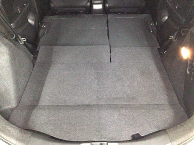 フィットハイブリッド Ｌパッケージ　ＬＥＤ・フルセグ・メモリナビ・ＤＶＤ・バックカメラ・ＥＣＯＮスイッチ・ＥＴＣ　ナビ＆ＴＶ　地デジフルセグＴＶ　サイドエアバック　ＤＶＤ再生　オートクルーズコントロール　イモビライザー　ＥＳＣ　ＡＢＳ（40枚目）