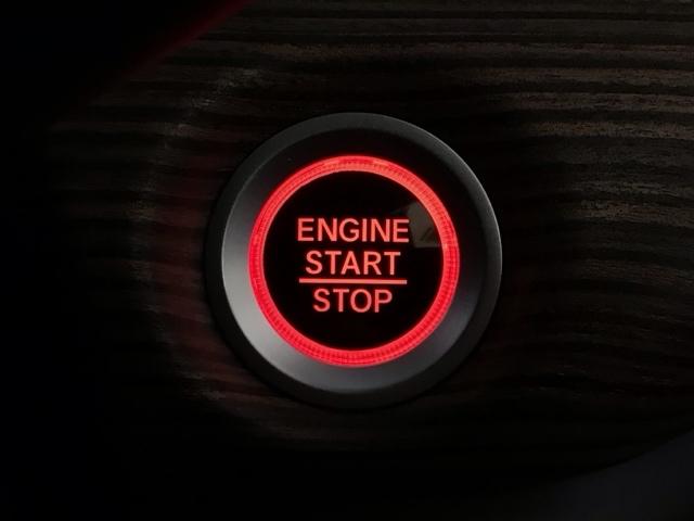 フリード クロスター・ホンダセンシング　ＬＥＤ・フルセグ・メモリナビ・後席モニター・純正ＡＷ・シートヒーター・ＥＴＣ　両ＰＳＤ　地デジ　エアバック　Ｉストップ　ＶＳＡ　リヤカメラ　３列シート　ＤＶＤ再生　ウォークスルー　イモビライザー（17枚目）