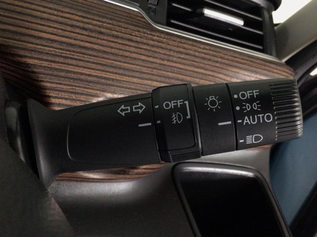 フリード クロスター・ホンダセンシング　ＬＥＤ・フルセグ・メモリナビ・後席モニター・純正ＡＷ・シートヒーター・ＥＴＣ　両ＰＳＤ　地デジ　エアバック　Ｉストップ　ＶＳＡ　リヤカメラ　３列シート　ＤＶＤ再生　ウォークスルー　イモビライザー（19枚目）