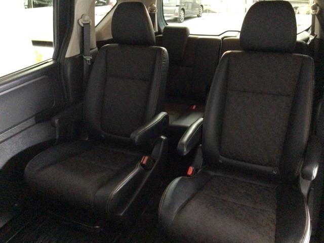 フリード クロスター・ホンダセンシング　ＬＥＤ・フルセグ・メモリナビ・後席モニター・純正ＡＷ・シートヒーター・ＥＴＣ　両ＰＳＤ　地デジ　エアバック　Ｉストップ　ＶＳＡ　リヤカメラ　３列シート　ＤＶＤ再生　ウォークスルー　イモビライザー（35枚目）