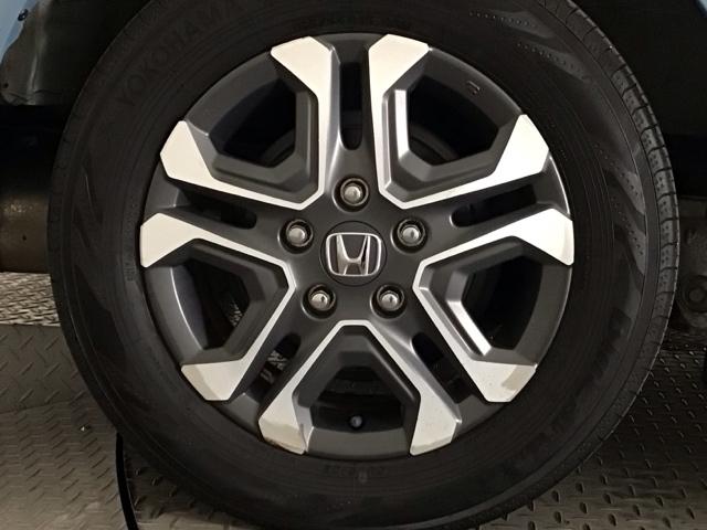 フリード クロスター・ホンダセンシング　ＬＥＤ・フルセグ・メモリナビ・後席モニター・純正ＡＷ・シートヒーター・ＥＴＣ　両ＰＳＤ　地デジ　エアバック　Ｉストップ　ＶＳＡ　リヤカメラ　３列シート　ＤＶＤ再生　ウォークスルー　イモビライザー（50枚目）