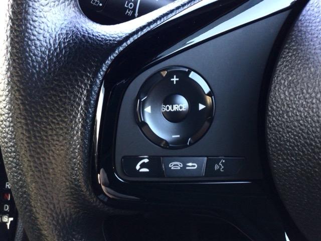 �X�e�A�����O�����R���́A�^�]���ł��ȒP�ɉ��ʒ�����`�����l���ύX���ł��܂��I�킫���^�]�h�~�ɂ��Ȃ���̂ň��S�ł���