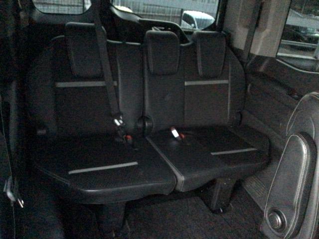 ステップワゴンスパーダ スパーダ・クールスピリットホンダセンシング　ＬＥＤ・フルセグ・メモリナビ・バックカメラ・純正ＡＷ・シートヒーター・ＥＴＣ　サイドエアバック　スマートキ　左右電動スライドドア　バックモニタ　地ＴＶ　ナビ＆ＴＶ　三列シート　ＵＳＢ　助手席エアバッグ（29枚目）