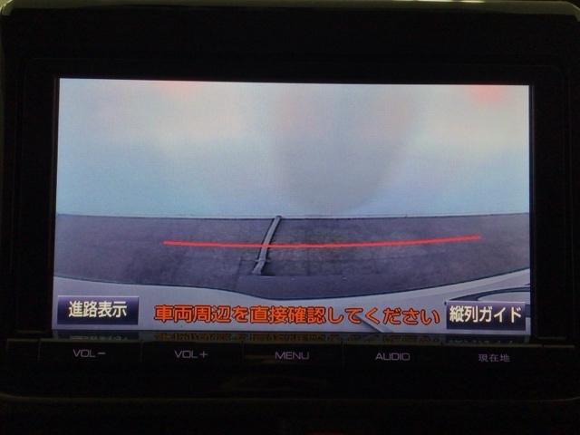 エスクァイア ハイブリッドＧｉ　ＬＥＤ・フルセグ・メモリナビ・バックカメラ・純正ＡＷ・両側電動ドア・ＥＴＣ　シートＨ　Ｒカメラ　ＡＡＣ　ウォークスルー　ナビ＆ＴＶ　地デジ　ＬＥＤライト　キーレスエントリー　スマートキー付　エアバック（7枚目）