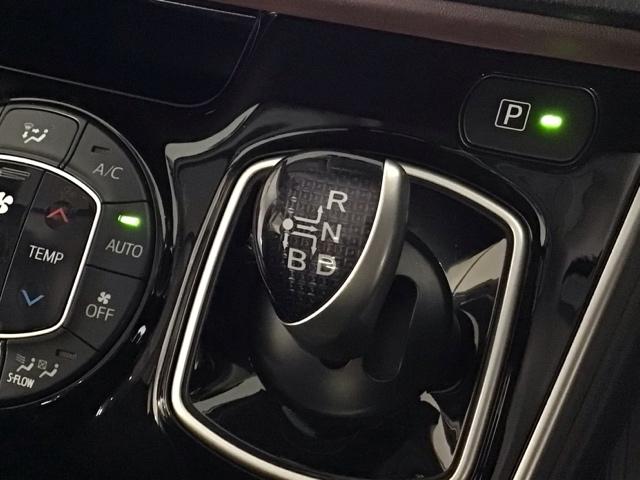 エスクァイア ハイブリッドＧｉ　ＬＥＤ・フルセグ・メモリナビ・バックカメラ・純正ＡＷ・両側電動ドア・ＥＴＣ　シートＨ　Ｒカメラ　ＡＡＣ　ウォークスルー　ナビ＆ＴＶ　地デジ　ＬＥＤライト　キーレスエントリー　スマートキー付　エアバック（17枚目）