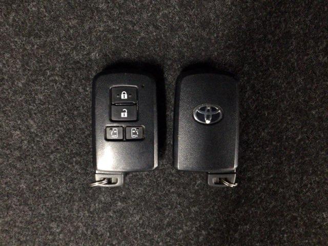 エスクァイア ハイブリッドＧｉ　ＬＥＤ・フルセグ・メモリナビ・バックカメラ・純正ＡＷ・両側電動ドア・ＥＴＣ　シートＨ　Ｒカメラ　ＡＡＣ　ウォークスルー　ナビ＆ＴＶ　地デジ　ＬＥＤライト　キーレスエントリー　スマートキー付　エアバック（24枚目）