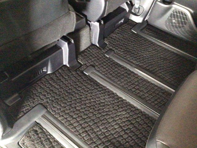 エスクァイア ハイブリッドＧｉ　ＬＥＤ・フルセグ・メモリナビ・バックカメラ・純正ＡＷ・両側電動ドア・ＥＴＣ　シートＨ　Ｒカメラ　ＡＡＣ　ウォークスルー　ナビ＆ＴＶ　地デジ　ＬＥＤライト　キーレスエントリー　スマートキー付　エアバック（31枚目）