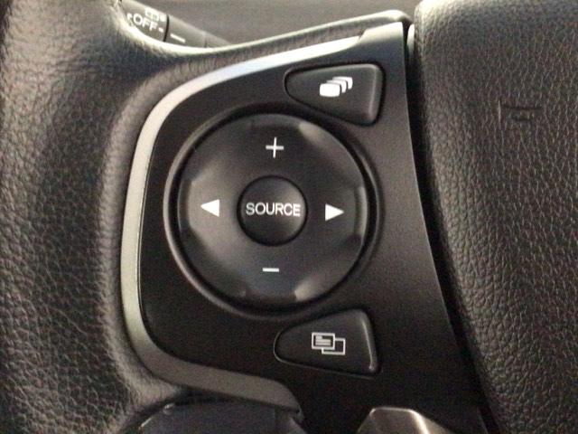 フリードハイブリッド ハイブリッド・EX LED・フルセグ・メモリナビ・バックカメラ・純正AW・シートヒーター・ETC 地デジフルセグTV シ-トヒ-タ- リヤカメラ LEDライト フルオートエアコン ABS DVD再生可 ウォークスルー(16枚目)