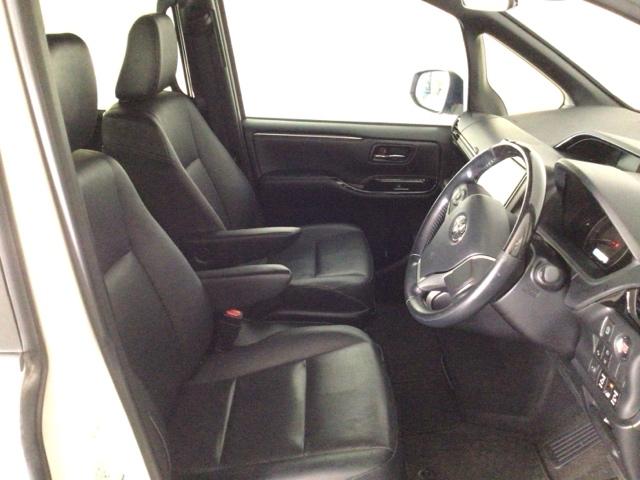 エスクァイア Ｇｉ　ＬＥＤ・フルセグ・メモリナビ・バックカメラ・純正ＡＷ・シートヒーター・ＥＴＣ　両側Ｐドア　シートＨ　ウォークスルー　スマートキーＰスタート　リアカメラ　アイドリングＳＴＯＰ　ＥＴＣ車載器　キーレス（31枚目）