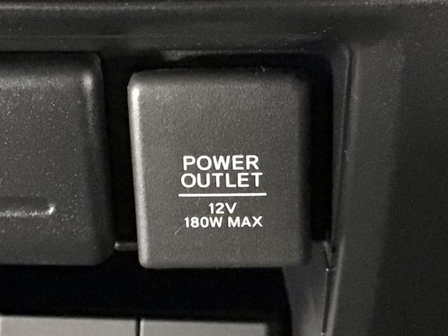 ステップワゴンスパーダ スパーダホンダセンシング　ＬＥＤ・フルセグ・メモリナビ・バックカメラ・純正ＡＷ・両側電動ドア・ＥＴＣ　盗難防止　助手席エアバッグ　Ｗパワスラ　地デジ　ＬＥＤライト　横滑り防止システム　オートエアコン　リアカメラ　ＵＳＢ　スマ鍵（23枚目）