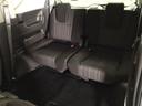 【３列目シート】しっかりした厚みの有るシートになりますので長い時間のドライブでも安心してお乗り頂けます♪