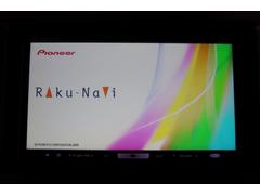 【オーディオ機能】ナビに一体のオーディオは、フルセグＴＶの他にＤＶＤ／ＣＤプレーヤーを装備♪もちろんＦＭ／ＡＭラジオもお聞きいただけますよ♪ 5