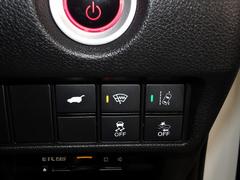 ホンダが推し進める総合先進安全装備のセンシング搭載！　衝突や斜線はみだしなどの危険が予測される時、センサーが警告。ヒューマンエラーを高度先進技術が補完してくれます。 7