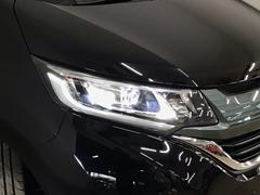 【ＬＥＤヘッドライト】大光量で夜道や雨の日の安心感を高めるＬＥＤヘッドライト。周囲の明るさに応じて自動点灯・消灯／ライトの消し忘れも防げるオートライトコントロール付！ 3