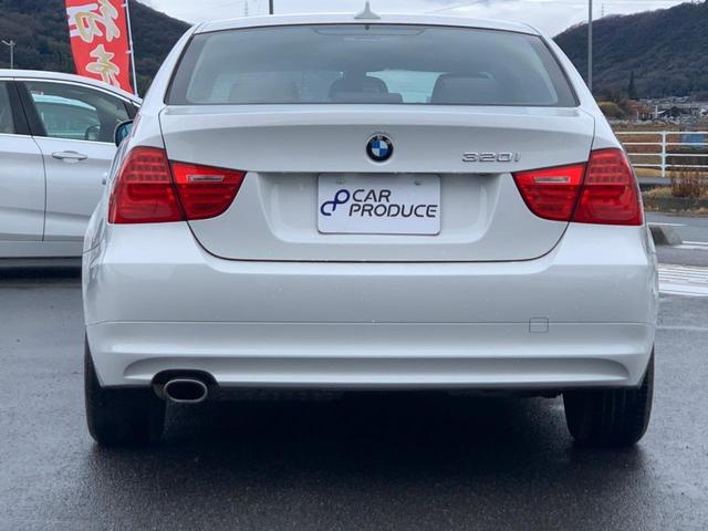 320i 後期モデル・ミラー型ETC・パワーシート・シートメモリー・オートライト・純正ナビ・CDDVD視聴・16インチアルミ・リヤエアコン(15枚目)