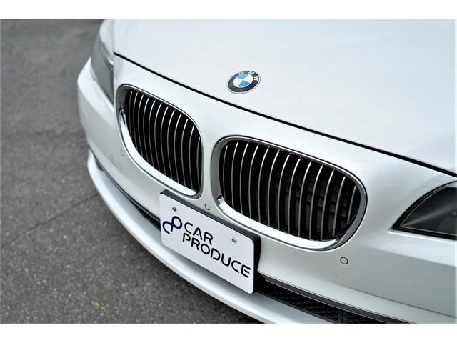 740i ETC・サンルーフ・純正アルミ18インチ・純正ナビ・黒レザーシート・オートライト・フルセグ・バックカメラ・フルセグTV・シートヒーター・パワーシート・シートメモリー機能・ウッドパネル・ソナーセンサー(19枚目)