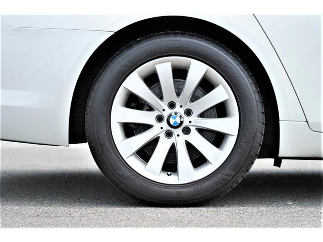 740i ETC・サンルーフ・純正アルミ18インチ・純正ナビ・黒レザーシート・オートライト・フルセグ・バックカメラ・フルセグTV・シートヒーター・パワーシート・シートメモリー機能・ウッドパネル・ソナーセンサー(37枚目)