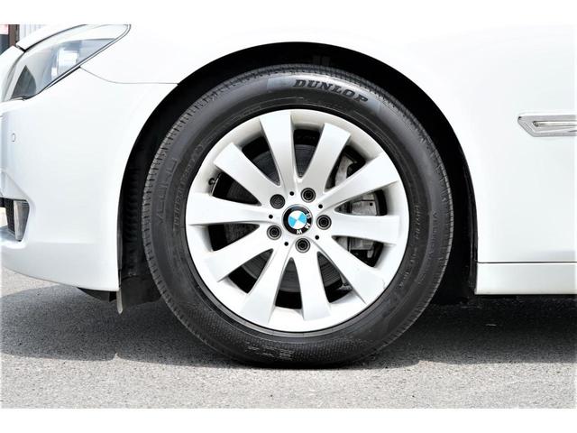740i ETC・サンルーフ・純正アルミ18インチ・純正ナビ・黒レザーシート・オートライト・フルセグ・バックカメラ・フルセグTV・シートヒーター・パワーシート・シートメモリー機能・ウッドパネル・ソナーセンサー(38枚目)