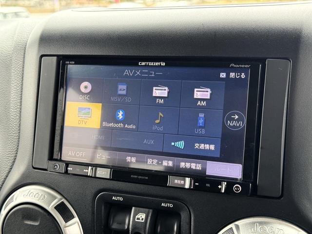 ジープ・ラングラーアンリミテッド サハラ　後期モデル・ハード背面タイヤカバー・カロッツェリアナビ・ＴＶ・Ｂｌｕｅｔｏｏｔｈ・サブウーハー・ＣＤＤＶＤ・サイドカメラ・オートライト・給油口カバー・クルーズコントロール・クリアウインカーレンズ（63枚目）